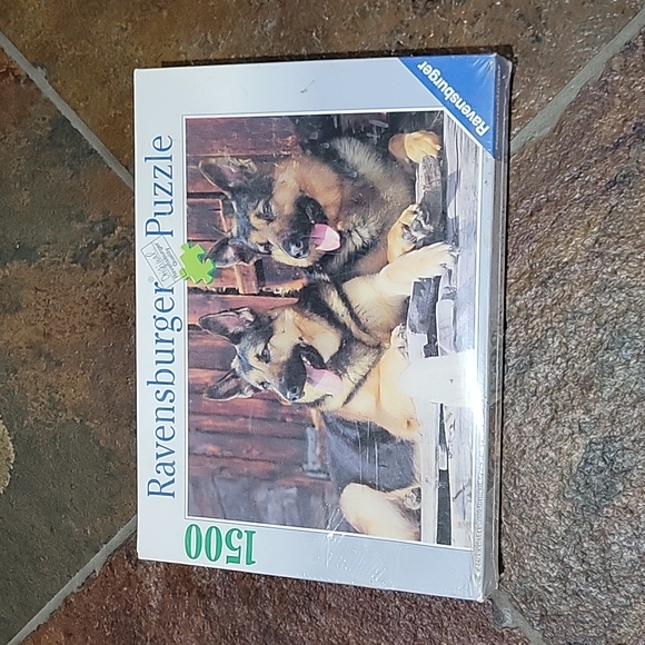 Vintage NWT 1993 Ravensburger German Shepard 1500 piece puzzle Sealed